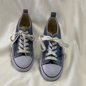 TWISTED BRAND SNEAKERS; GREAT USED CONDITION; LADIES SIZE 5; BLUE/WHITE; $15